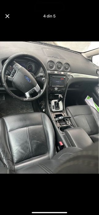 Vând masina de familie Ford Galaxy