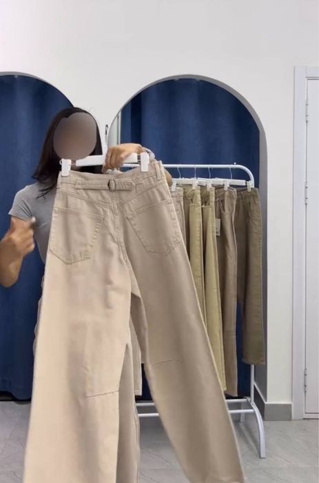 джинсы бежевые можные