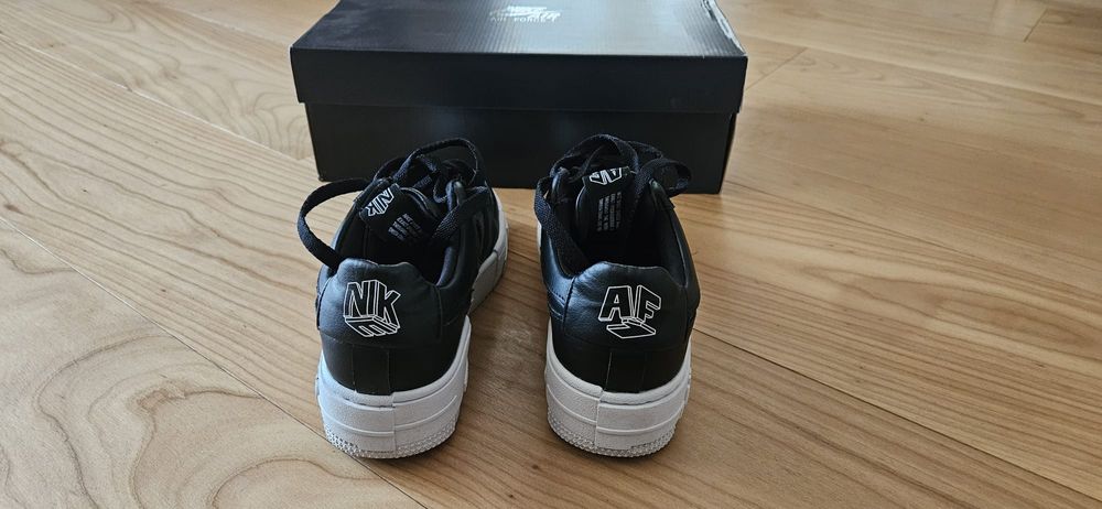 Nike Air Force 1 Pixel