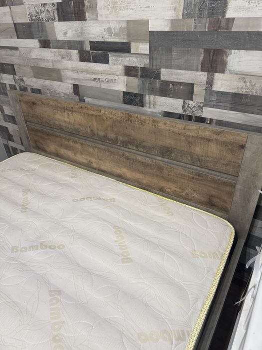 Кровать двуспальная