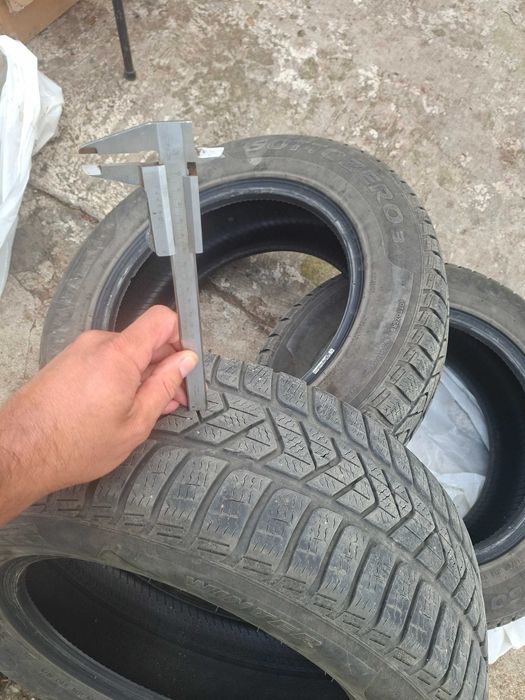 Зимни гуми Pirelli 215 60 16