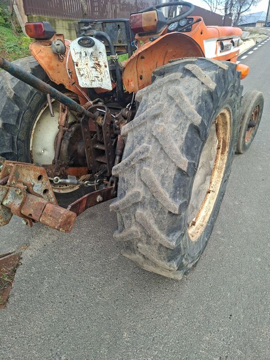 Tractor Fiat 450