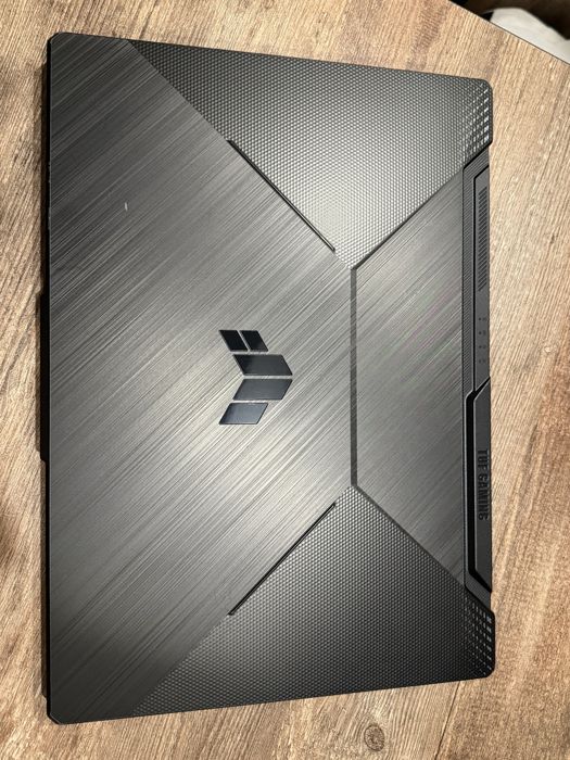 Продам игровой ноутбук ASUS