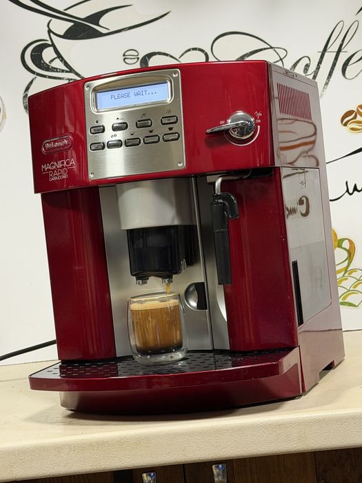 Кафемашина кафе автомат delonghi magnifica с гаранция