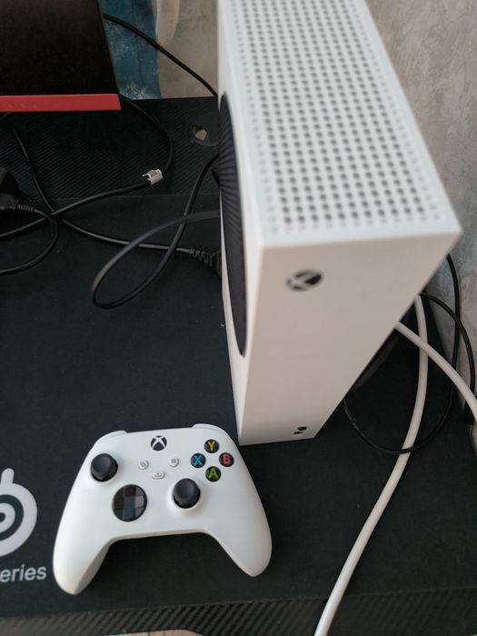 Продам xbox series s