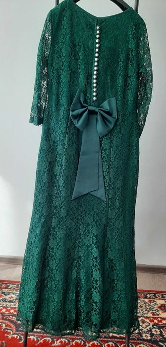 Платье нарядное 48 размер