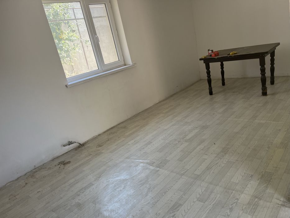 Продам дом 3 ком срочно в центре.