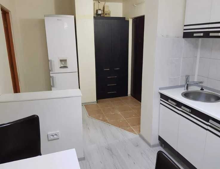 Дава се под наем Двустаен апартамент в Пловдив, Остромила - 60 кв.м за 255 € - Снимка #2