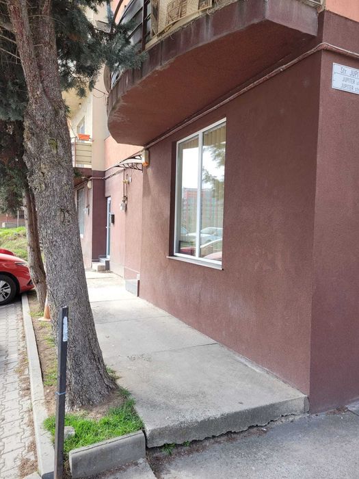 Spatiu comercial Baciu 84 mp