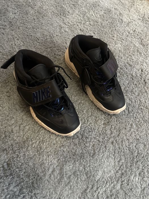 Vand Adidasi nike nr 42.5 purtati o singura data