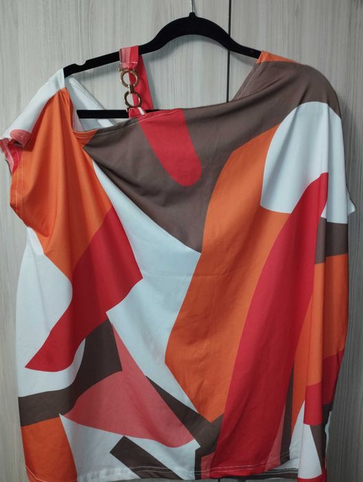 Туники, блузи и ризи