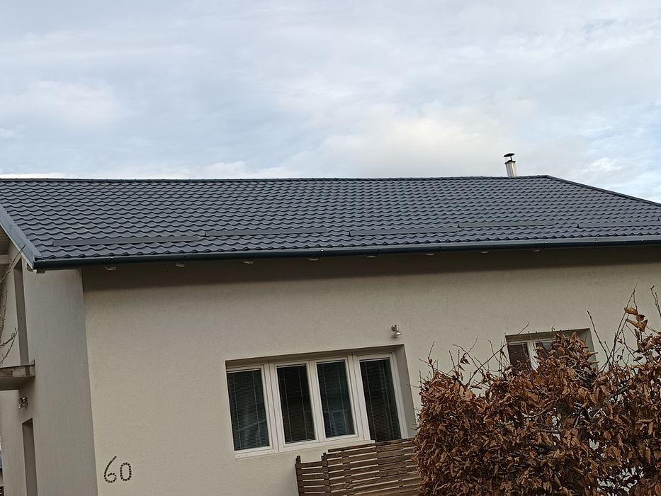 Montez țiglă metalică