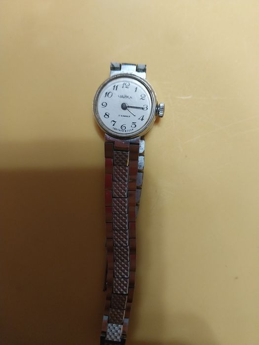 Продам часы чайка
