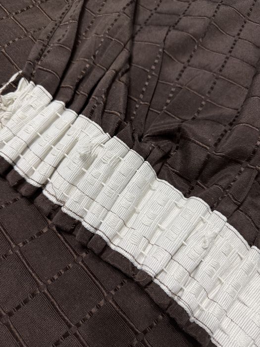 Vand draperii culoarea maro