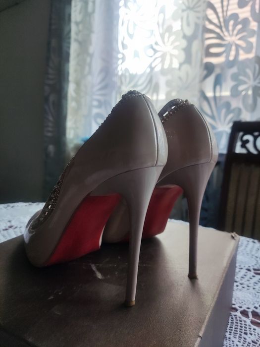 Продам туфли 37 размер