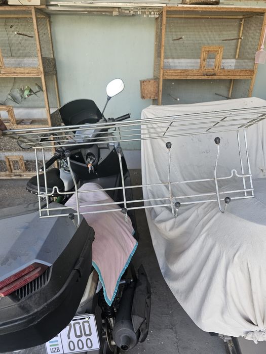 Вешалка железная новая