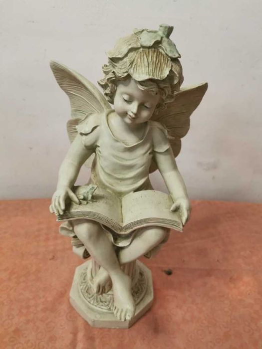 Ingerasi decor gradina