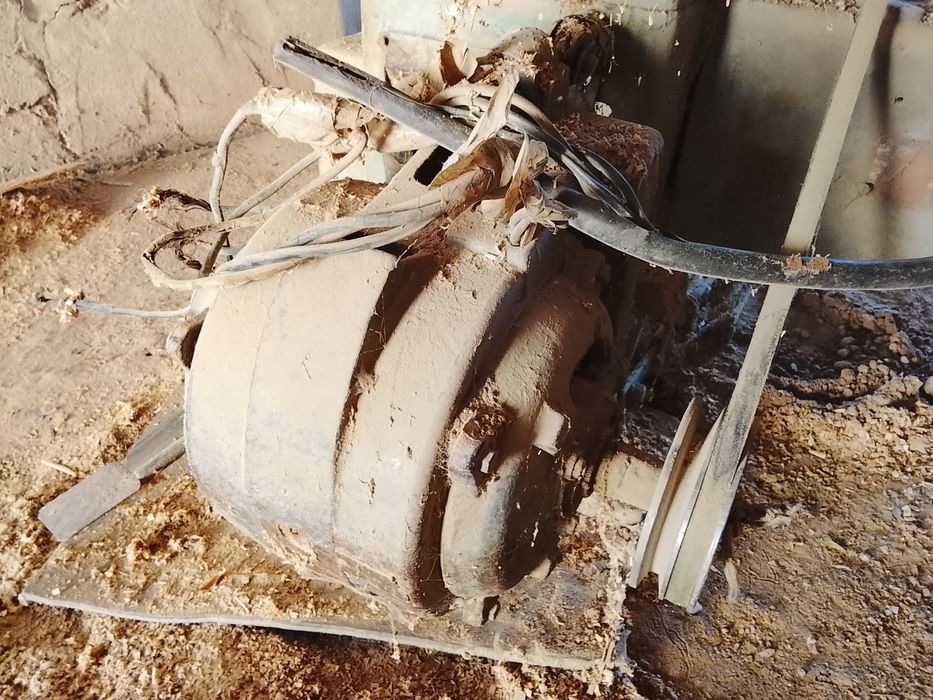 Stanok sotiladi kampekt