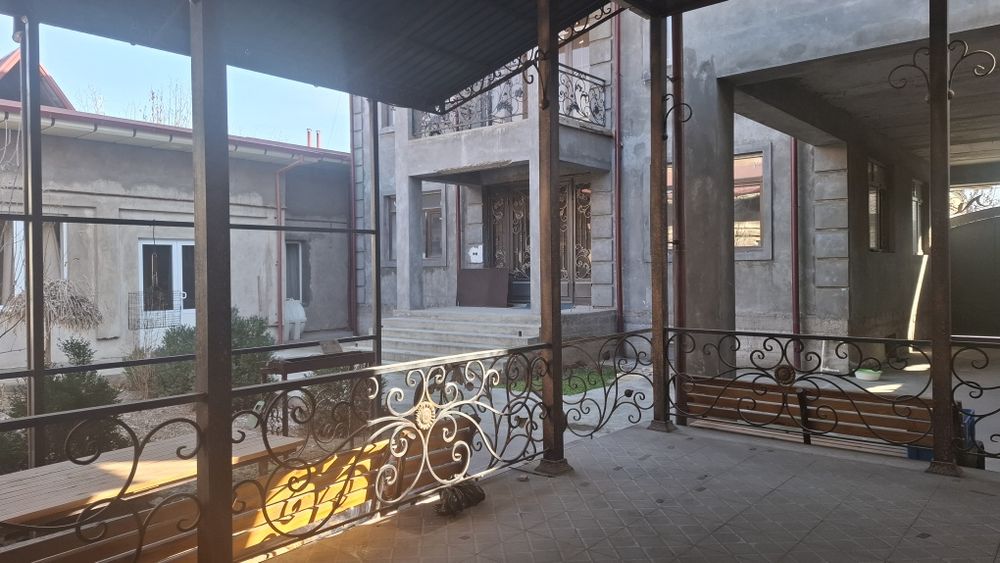 ОЛИМ ПОЛВОН...Продаётся или сдаётся свой 3-х уровневый евродом, 6 сото