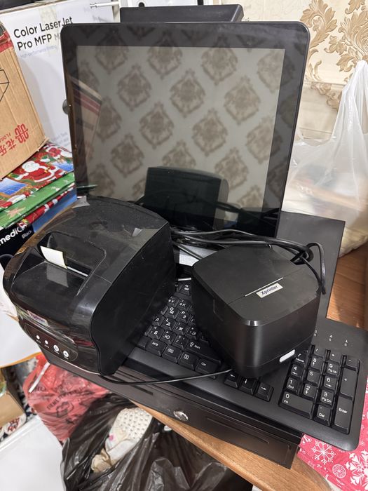 Моноблок в комплекте