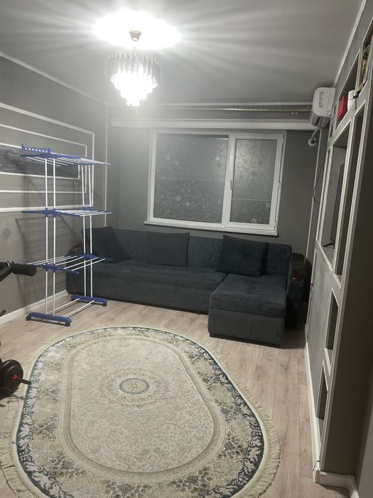 На подселение возьму девушку