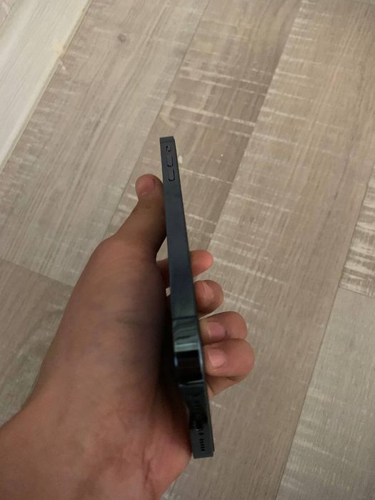 Iphone xr 13 pro korpusda.