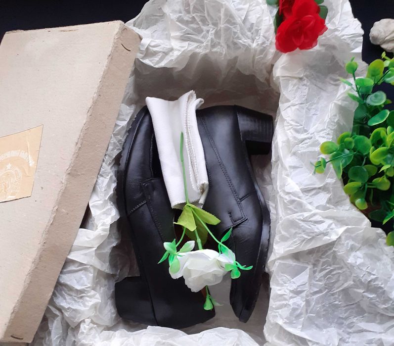 Български дамски обувки - Колекционерски! Естествена кожа!