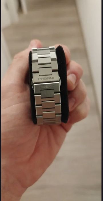 Часы Pogani Design