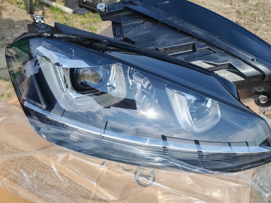 Faruri VALEO NOI ( EUROPA) FULL echipate 044930,D3S, H7, Bi-Xenon, LED