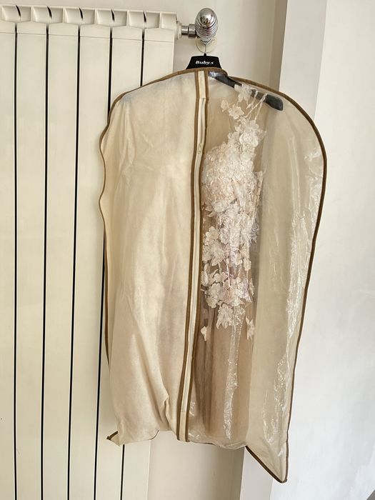 Абитуриентска рокля