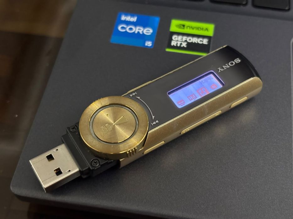 Продам Sony Walkman NWZ-B173F