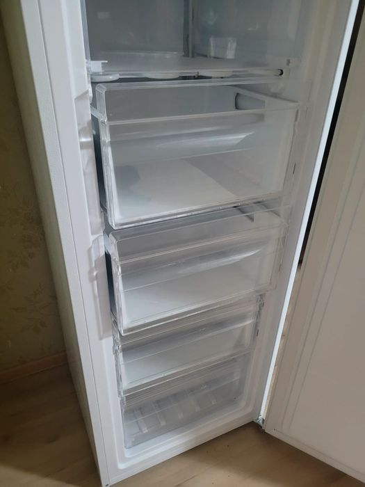 Продам холодильник