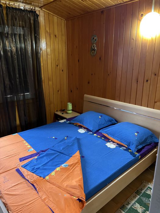 Vand casa de vacanta