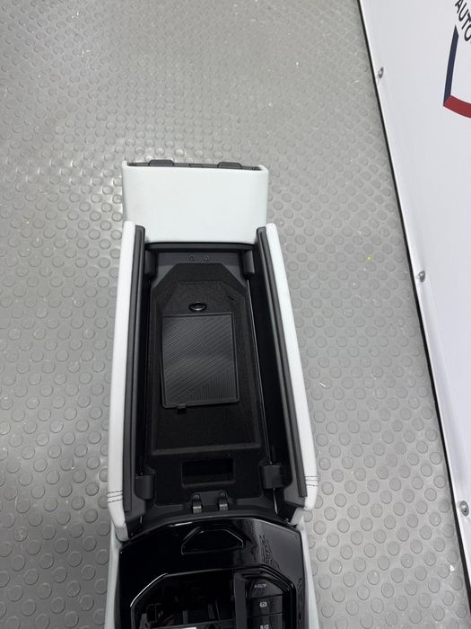 Cotiera Completa Centrala/Consola iDrive Joystick Incarcator Bmw G60