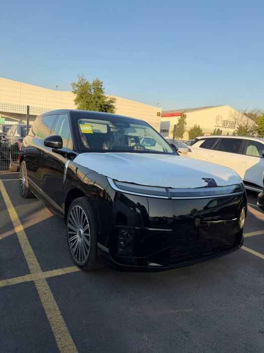 XPeng GX AWD ULTRA Flagship Edition