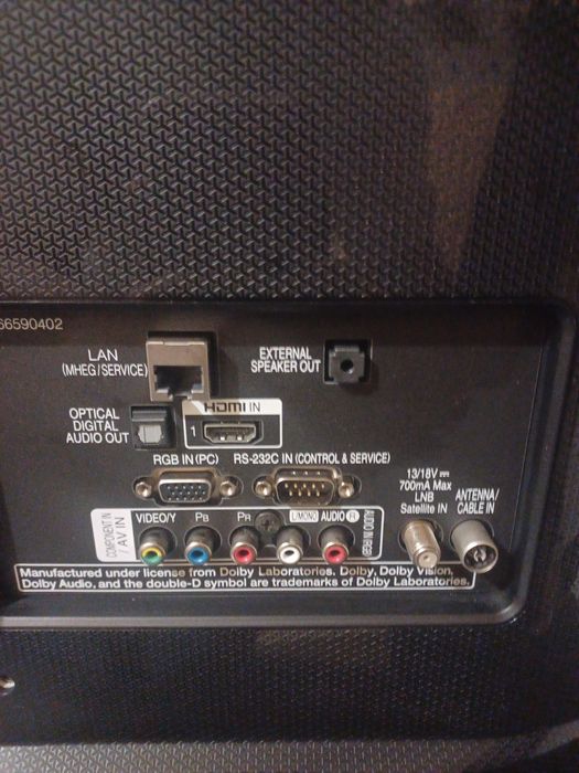 Vand doua leduri tv pentru piese LG