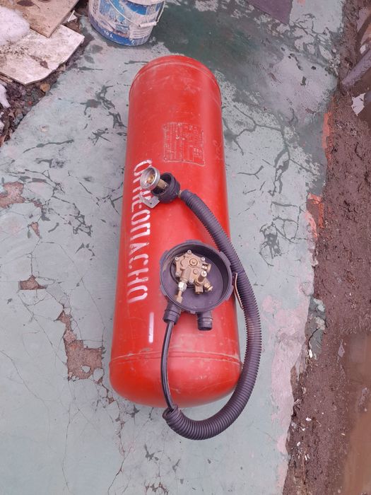 Продам     Автомобильные  Г.Б.О.  Газовые   балон.