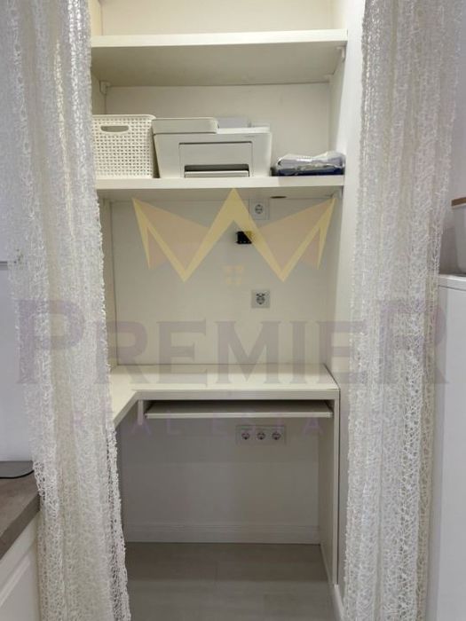Дава се под наем Четиристаен апартамент в Варна, Център - 107 кв.м за 1350 € - Снимка #9