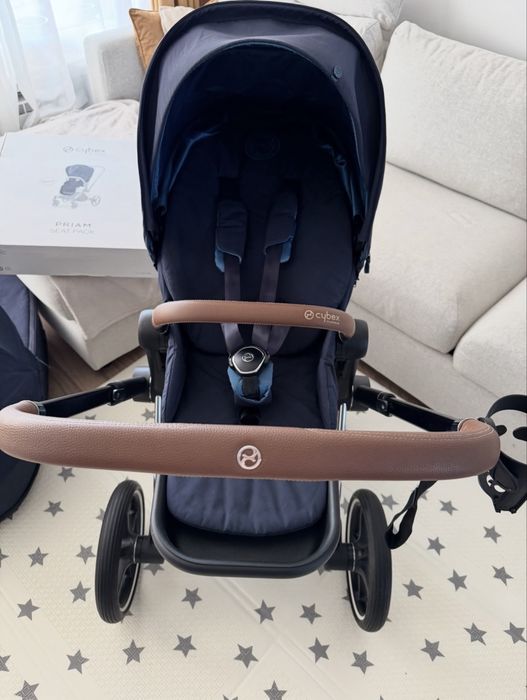 Cybex Priam 4 - Комплект - Кралско синьо - Chrome с перфектна кафява кожа на бебешката количка
