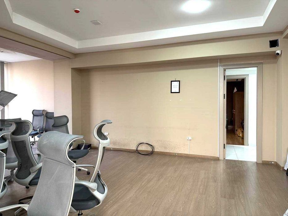 Продаётся помещения ул. Бабура, Seoul Moon 57м2