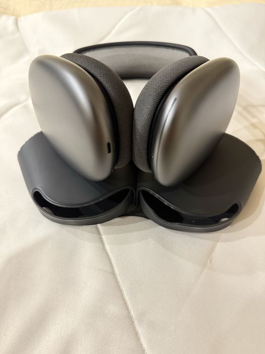 Apple AirPods Max - Space Gray (Gen 1)