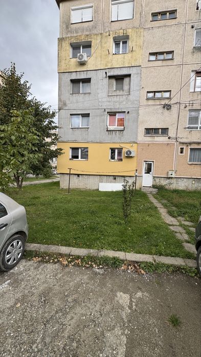 Apartament cu 3 camere