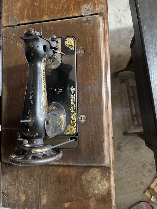 Mașina de cusut Singer în stare de functionare