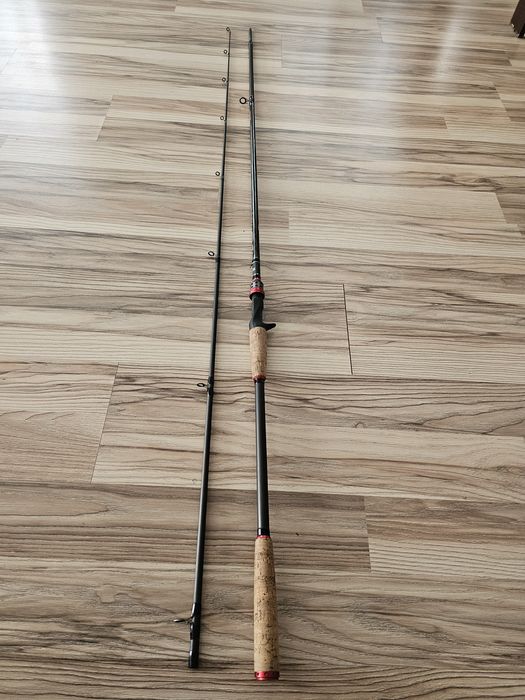 Продам спиннинг кастенговый