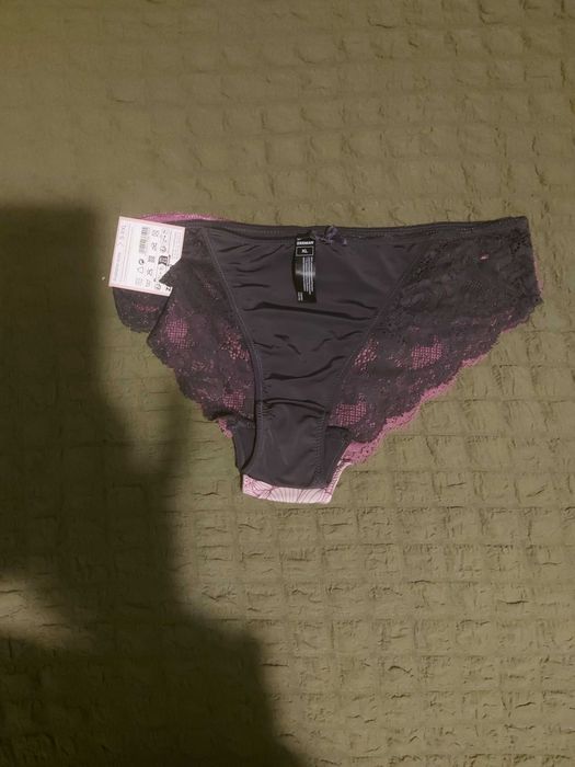 Комплект Нови бикини 2бр. И Ново боди