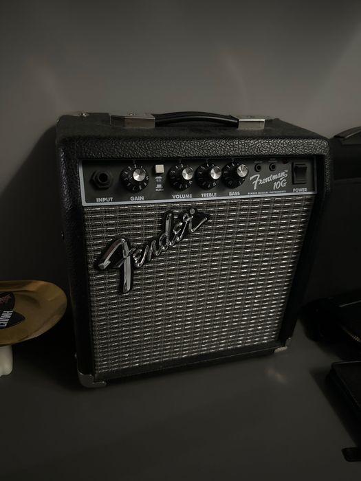 Гитарный усилитель Fender Frontman 10G
