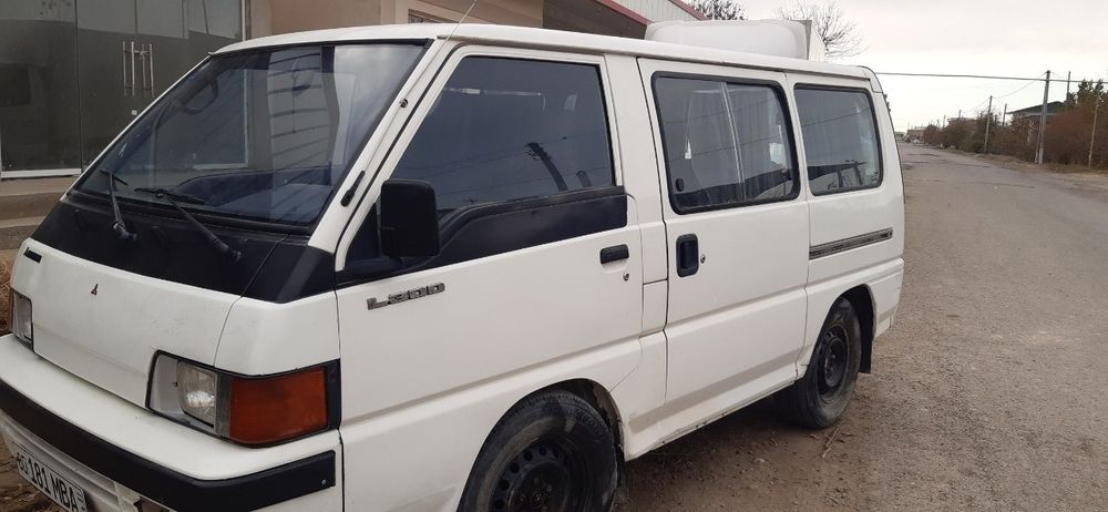 Митсубиси L300 сотилади 1990йил