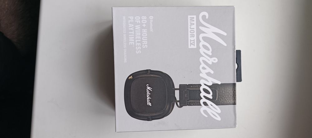 Продам наушники Marshall major 4