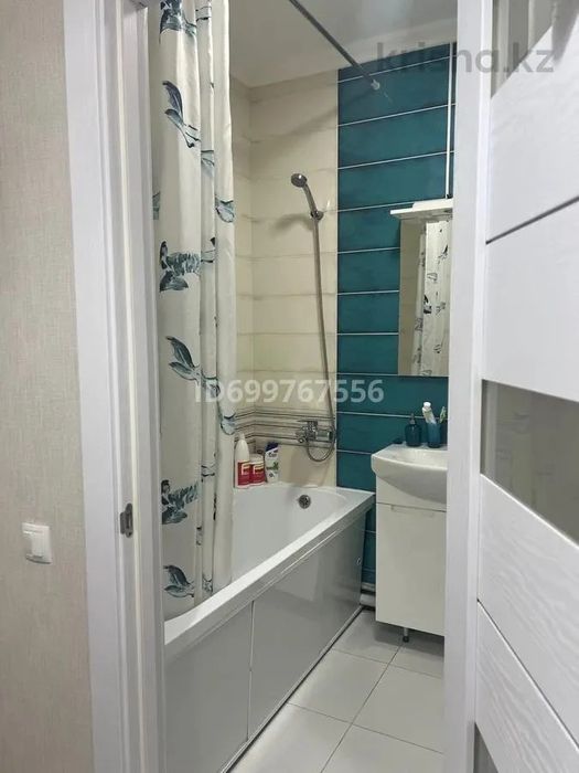 Сдается 1 ком кв посуточно Момышулы 4