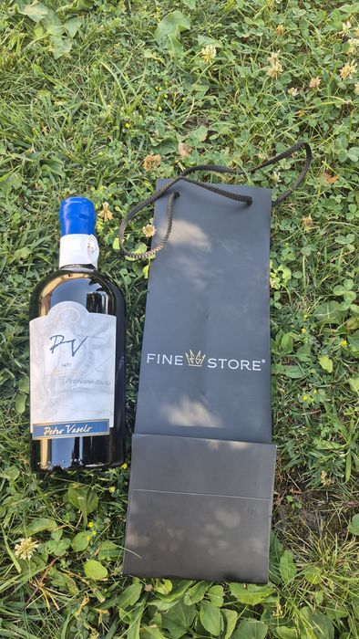 Vin Petro Vaselo